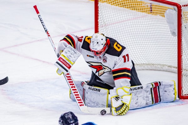 "Авангард" победил в пятом сибирском дерби подряд