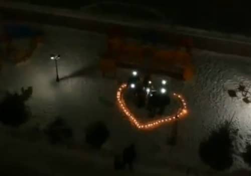 Акция «с фонариками» в поддержку Навального в Омске получилась немногочисленной