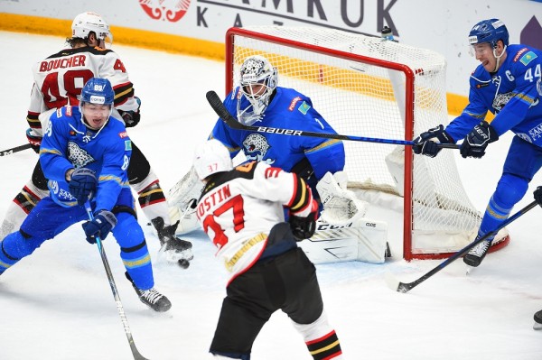 "Барыс" прервал четырёхматчевую победную серию "Авангарда"