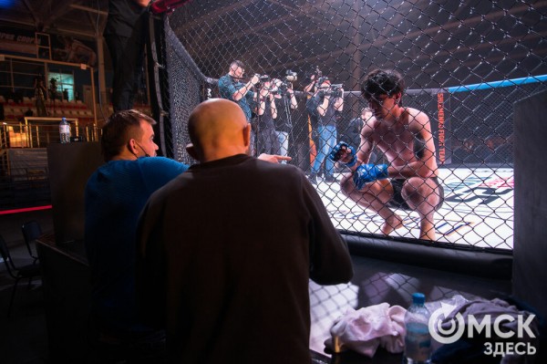 5:0. Команда Александра Шлеменко разгромно выиграла домашний турнир по ММА