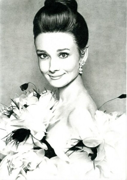 Она рисует Джокера и Мандалорца. Интервью с омской художницей