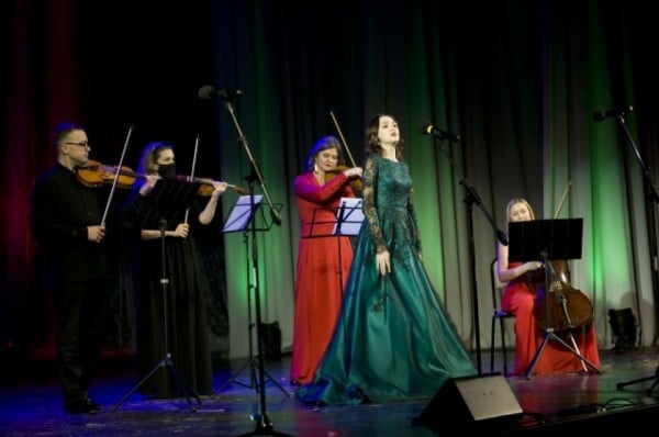 111 постановок, больше восьми тысяч спектаклей. 30 лет театру «Галёрка»