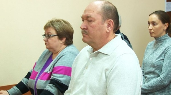 На приговоре омским экс-министрам судья возмутилась сидячими журналистами