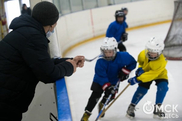 Черлакская "Юность" не смогла затмить омский "Кристалл"
