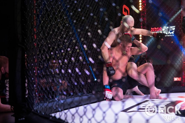 5:0. Команда Александра Шлеменко разгромно выиграла домашний турнир по ММА