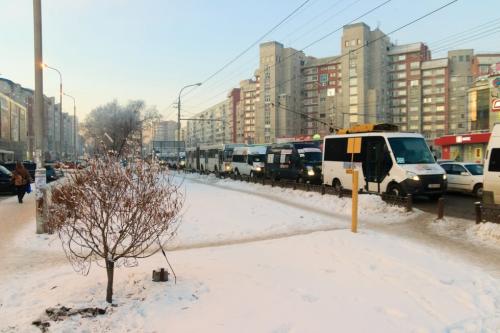 Гамлет Акопян: «Через пять лет автобусы в Омске будут водить одни пенсионеры»