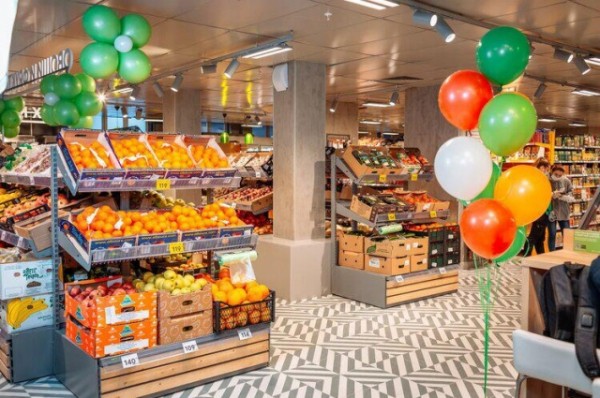 Свежий магазин. В Сибири открылась 900-я «Пятёрочка» Свежий магазин. В Сибири открылась 900-я «Пятёрочка»