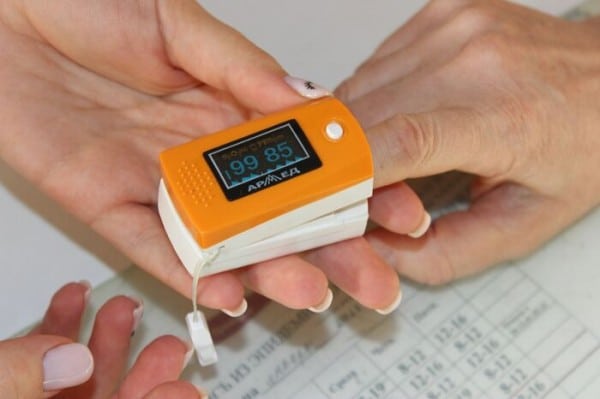 Омские студенты-медики помогают вакцинировать население