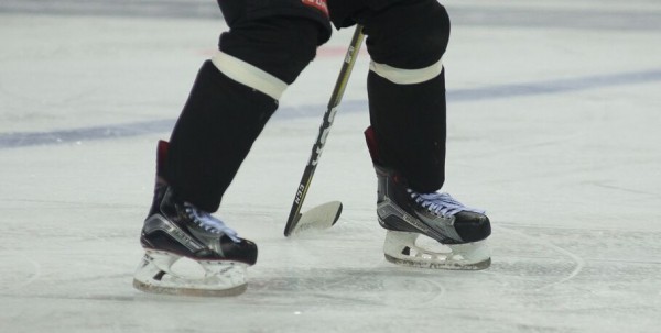 В Омске снова начали продавать билеты на хоккей