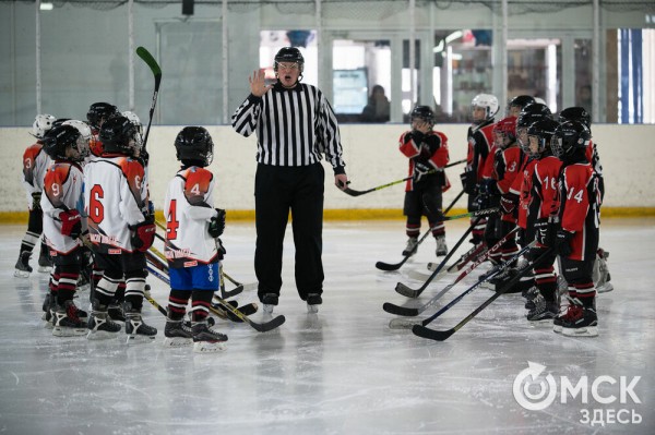 Черлакская "Юность" не смогла затмить омский "Кристалл"