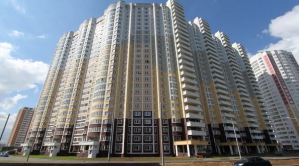 В Омске на 3,5% упала цена на жилье в новостройках