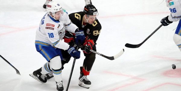 Стал известен соперник "Авангарда" по первому раунду Кубка Гагарина
