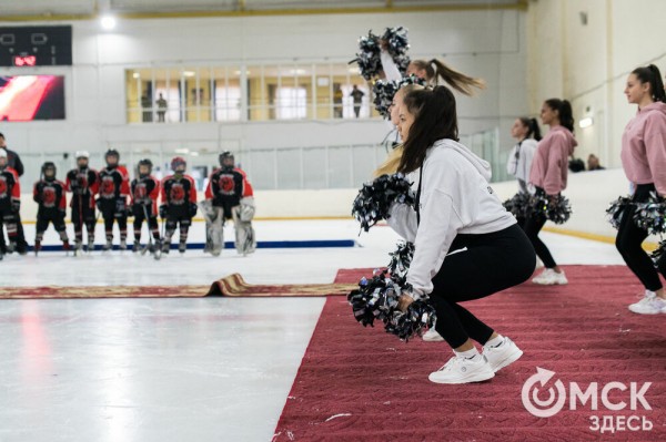 Черлакская "Юность" не смогла затмить омский "Кристалл"