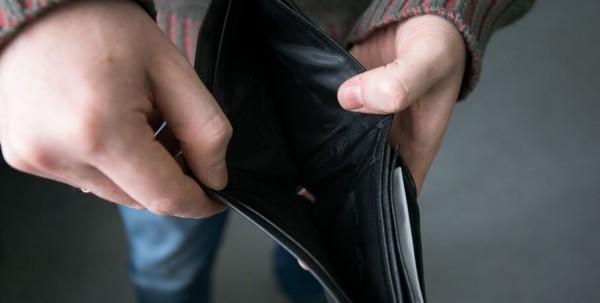 Долги за вывоз мусора из омичей будут выбивать коллекторы Долги за вывоз мусора из омичей будут выбивать коллекторы