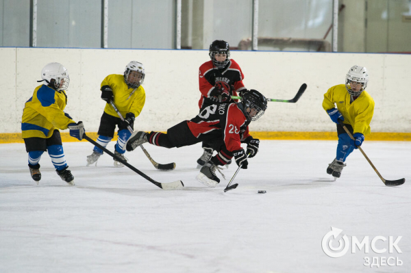 Черлакская "Юность" не смогла затмить омский "Кристалл" Черлакская "Юность" не смогла затмить омский "Кристалл"