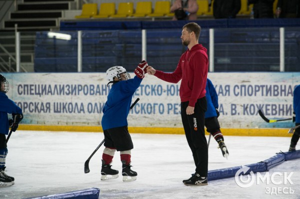 Черлакская "Юность" не смогла затмить омский "Кристалл" Черлакская "Юность" не смогла затмить омский "Кристалл"
