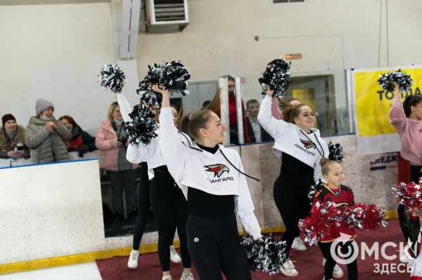 Черлакская "Юность" не смогла затмить омский "Кристалл"