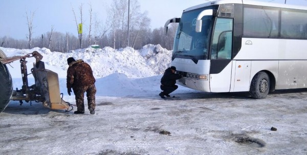 Автобус с омскими туристами из Шерегеша застрял на трассе в мороз