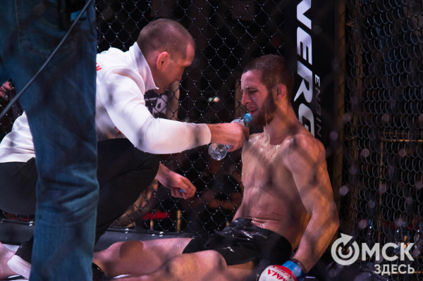 5:0. Команда Александра Шлеменко разгромно выиграла домашний турнир по ММА