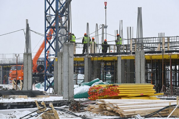 Учебный корпус, спортзалы, бассейн: смотрим, как в Омске строится новое кадетское училище