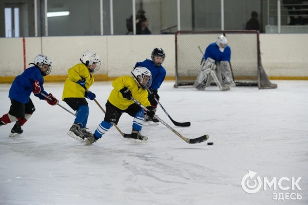 Черлакская "Юность" не смогла затмить омский "Кристалл"