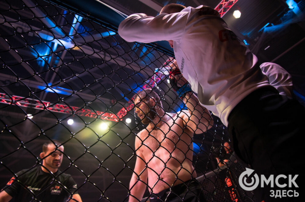 5:0. Команда Александра Шлеменко разгромно выиграла домашний турнир по ММА