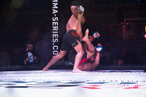 5:0. Команда Александра Шлеменко разгромно выиграла домашний турнир по ММА