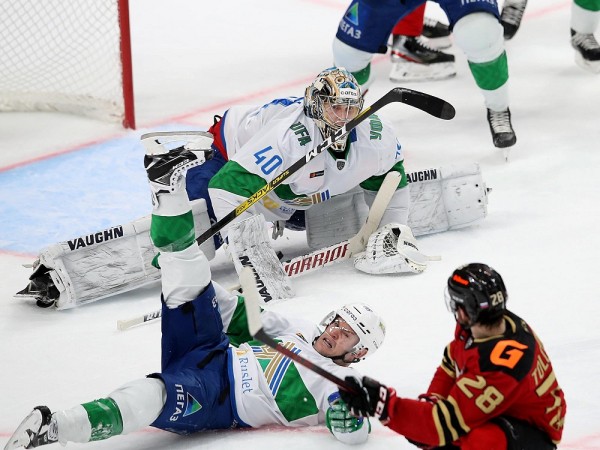 "Авангард" уступил "Салавату Юлаеву" в матче лидеров дивизиона Чернышёва