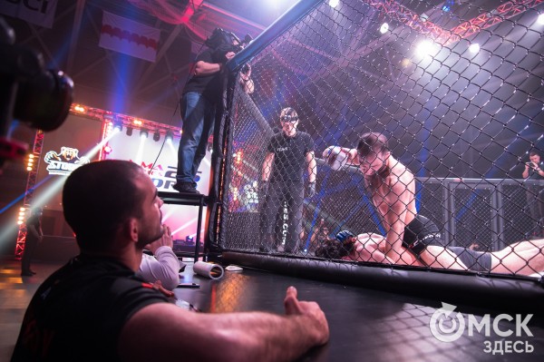 5:0. Команда Александра Шлеменко разгромно выиграла домашний турнир по ММА