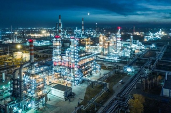 Омский НПЗ снова возглавил список налогоплательщиков региона