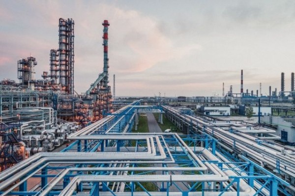 «Газпром нефть» обеспечивает завоз топлива в северные регионы круглый год