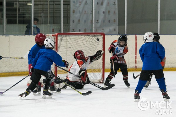 Черлакская "Юность" не смогла затмить омский "Кристалл"