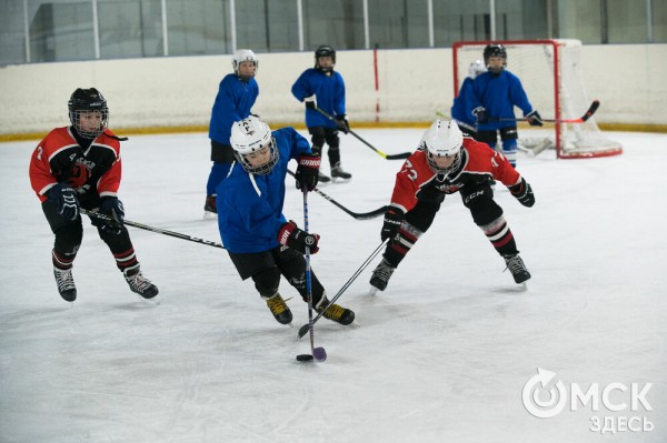 Черлакская "Юность" не смогла затмить омский "Кристалл"