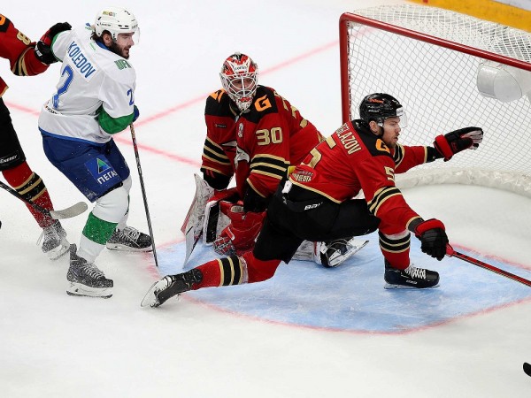 "Авангард" уступил "Салавату Юлаеву" в матче лидеров дивизиона Чернышёва