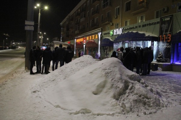 «Не убрано». Мэр Омска проинспектировала очистку улиц от снежных завалов