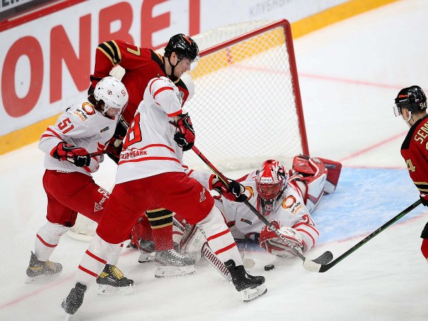 "Авангард" вышел во второй раунд плей-офф Кубка Гагарина