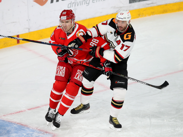 
        Ковальчук решает во втором овертайме! «Авангард» победил «Автомобилист» в четвёртом матче серии
      