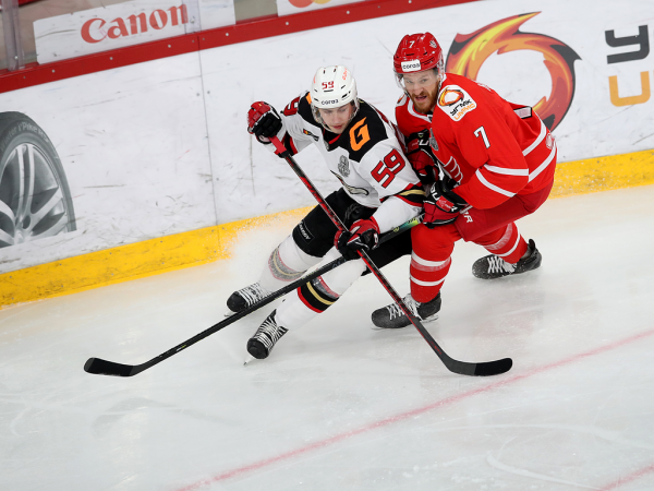 
        Ковальчук решает во втором овертайме! «Авангард» победил «Автомобилист» в четвёртом матче серии
      