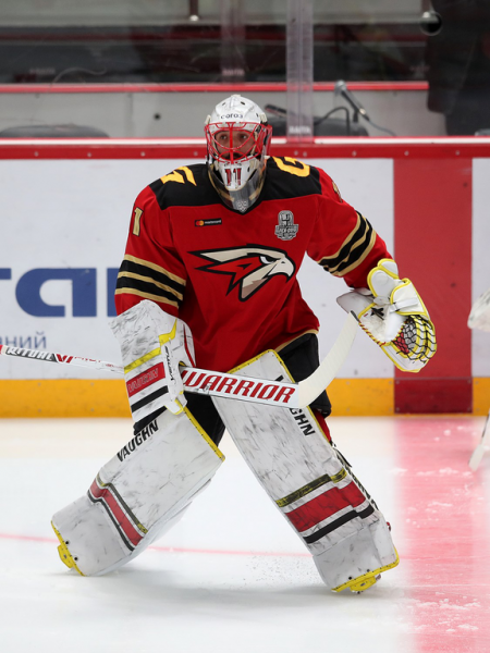 Хет-трик Найта выводит вперёд в серии! «Авангард» всухую победил «Магнитку» в пятом матче
Хет-трик Найта выводит вперёд в серии! «Авангард» всухую победил «Магнитку» в пятом матче