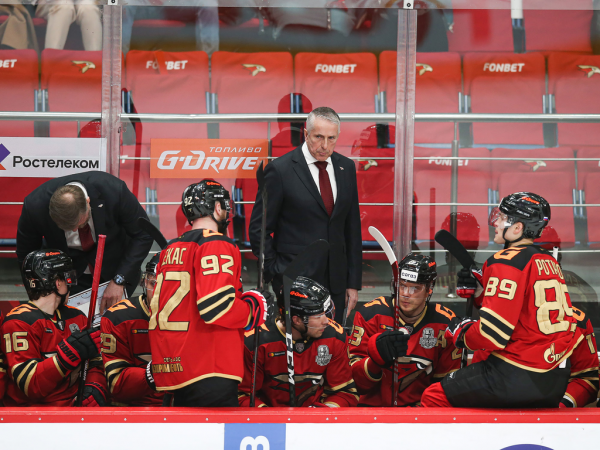 
        ПОДСЛУШАНО: старт плей-офф «Авангарда» | первый матч серии с «Автомобилистом» (ВИДЕО)
      