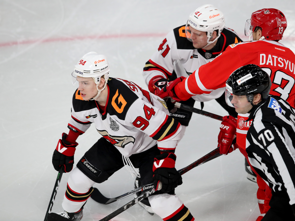 
        Ковальчук решает во втором овертайме! «Авангард» победил «Автомобилист» в четвёртом матче серии
      