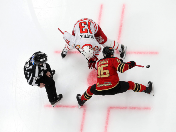 
        ПОДСЛУШАНО: старт плей-офф «Авангарда» | первый матч серии с «Автомобилистом» (ВИДЕО)
      