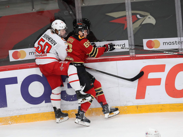 
        ПОДСЛУШАНО: старт плей-офф «Авангарда» | первый матч серии с «Автомобилистом» (ВИДЕО)
      