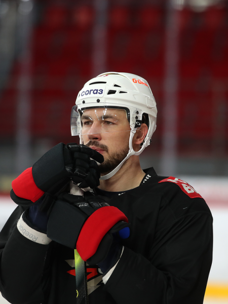 
        Заряжены на четвёртый матч | Алексей Емелин и Боб Хартли перед игрой (ВИДЕО+ФОТО)
      