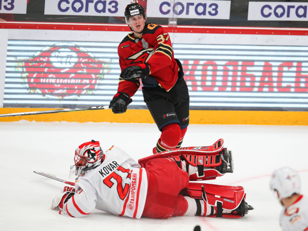 
        Прошли первый раунд плей-офф! «Авангард» победил «Автомобилист» в пятом матче серии
      