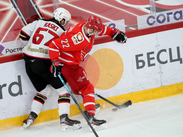 
        Ковальчук решает во втором овертайме! «Авангард» победил «Автомобилист» в четвёртом матче серии
      