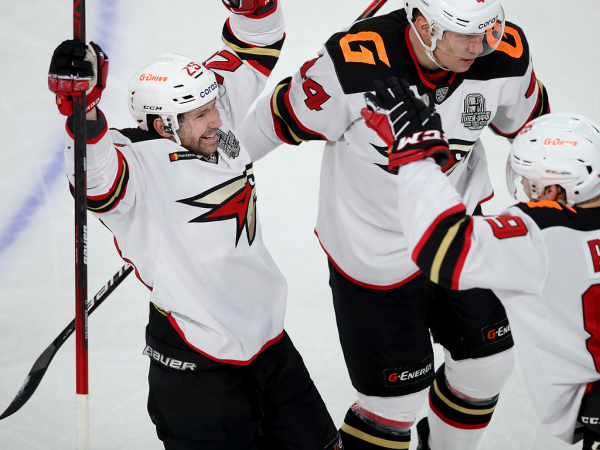 
        Ковальчук решает во втором овертайме! «Авангард» победил «Автомобилист» в четвёртом матче серии
      