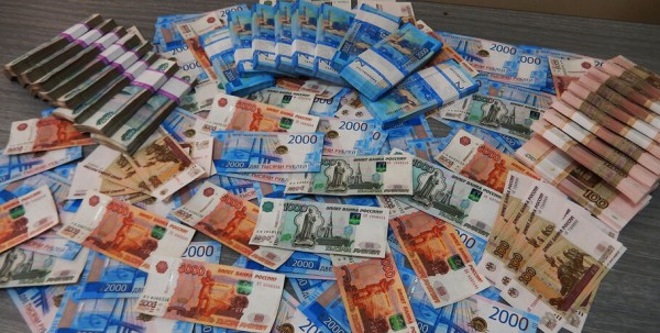 В Омске нашли сотни фальшивых купюр