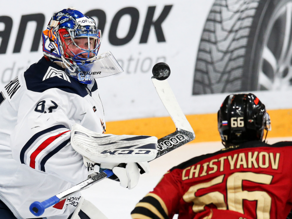 Толчинский приносит победу в овертайме! «Авангард» сравнял счёт в серии с «Магниткой»
Толчинский приносит победу в овертайме! «Авангард» сравнял счёт в серии с «Магниткой»