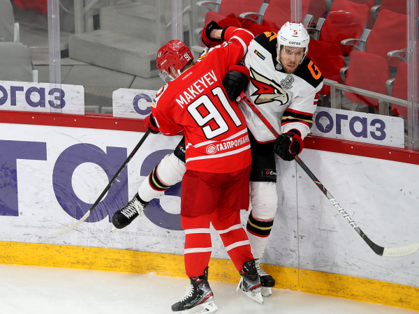 
        Ковальчук решает во втором овертайме! «Авангард» победил «Автомобилист» в четвёртом матче серии
      